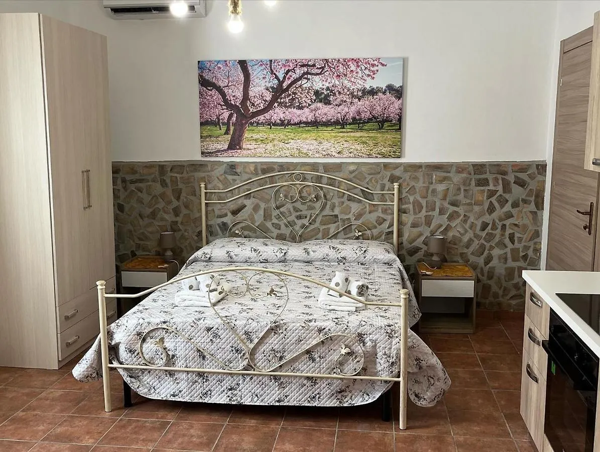 Farm stay El Pavino Agriturismo Ristorante Pizzeria Alloggi Porticalazzo